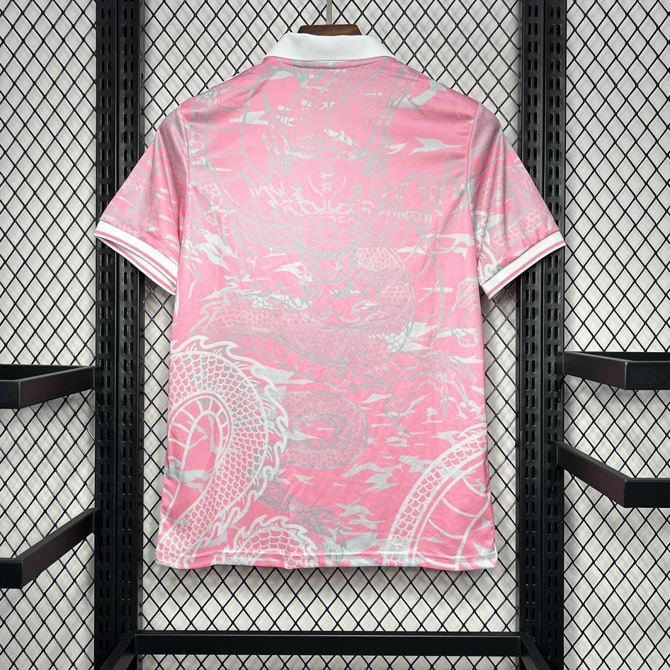 Maillot Real Madrid style Polo rose - 25/26 Spécial